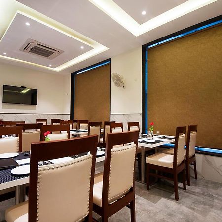Hotel Z Suite-Near Delhi Airport Ню Делхи Екстериор снимка