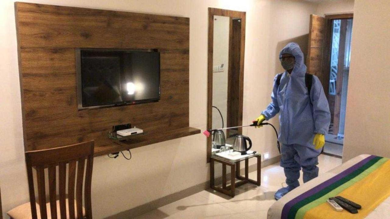 Hotel Z Suite-Near Delhi Airport Ню Делхи Екстериор снимка