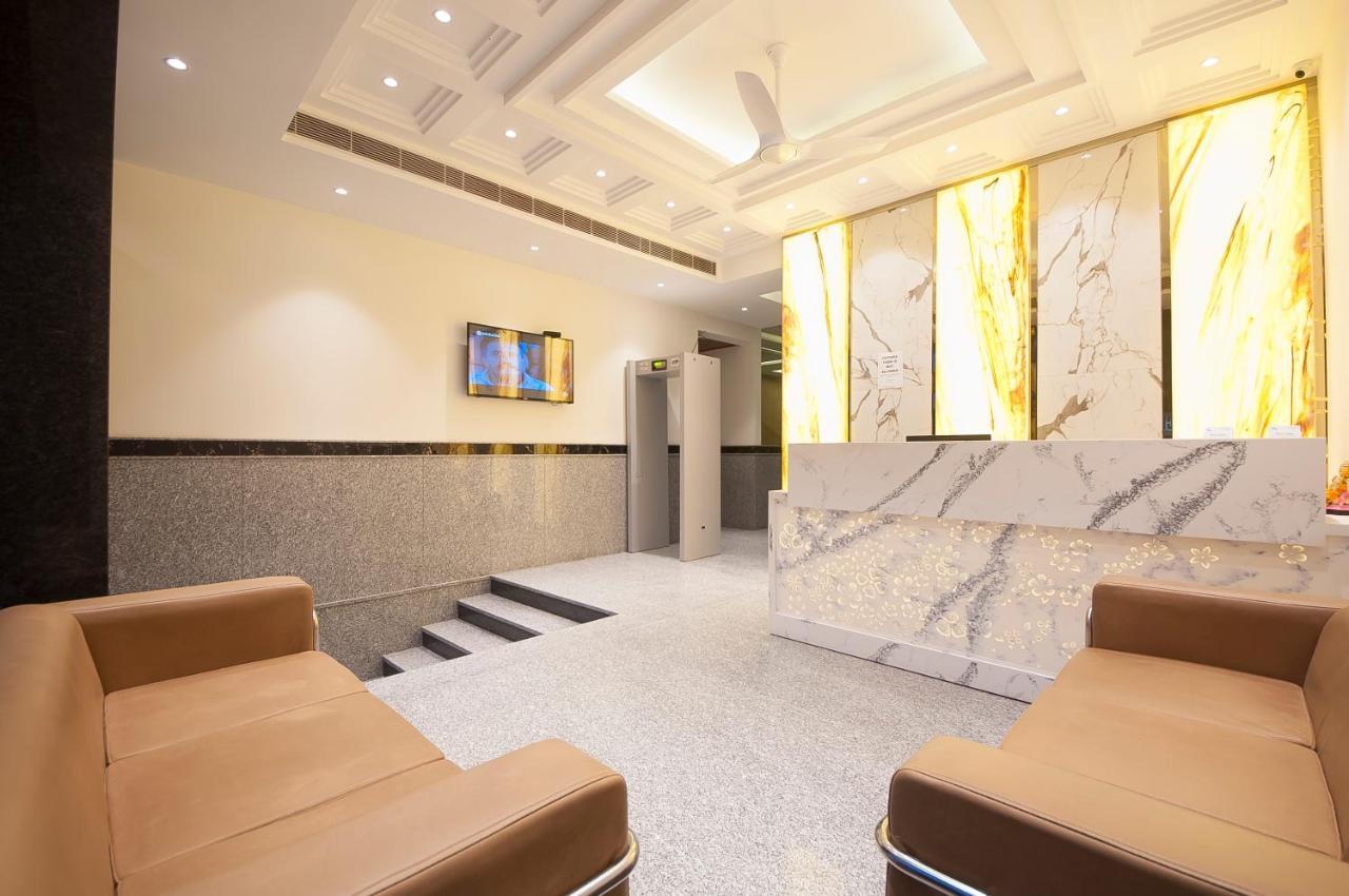 Hotel Z Suite-Near Delhi Airport Ню Делхи Екстериор снимка